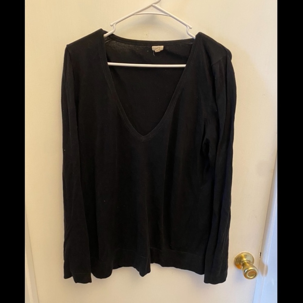 Black v-neck J.Crew outlet black sweater